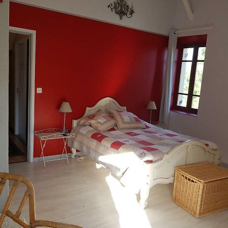 Les Pinguelles Bed & Breakfast Le Donjon Dış mekan fotoğraf